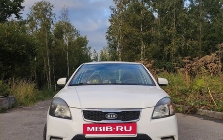 KIA Rio II, 2009 год, 370 000 рублей, 2 фотография