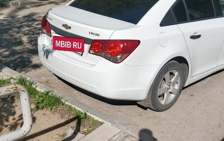 Chevrolet Cruze II, 2012 год, 650 000 рублей, 3 фотография