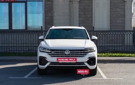 Volkswagen Touareg III, 2018 год, 4 630 000 рублей, 3 фотография