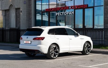 Volkswagen Touareg III, 2018 год, 4 630 000 рублей, 6 фотография