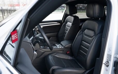 Volkswagen Touareg III, 2018 год, 4 630 000 рублей, 13 фотография