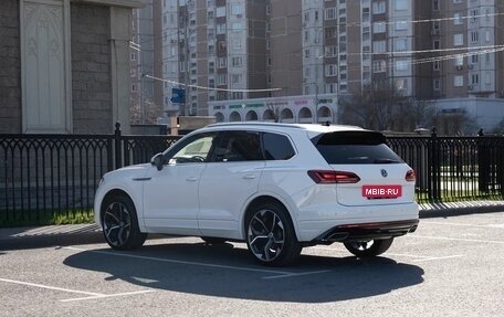 Volkswagen Touareg III, 2018 год, 4 630 000 рублей, 10 фотография