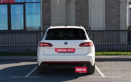 Volkswagen Touareg III, 2018 год, 4 630 000 рублей, 8 фотография