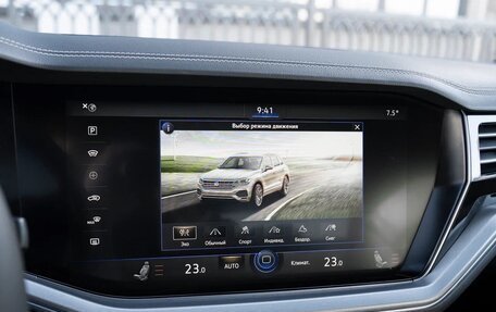 Volkswagen Touareg III, 2018 год, 4 630 000 рублей, 21 фотография