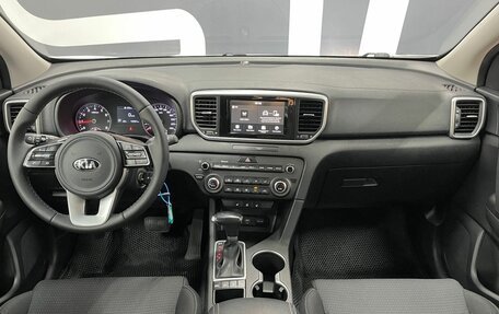 KIA Sportage IV рестайлинг, 2018 год, 2 099 900 рублей, 8 фотография