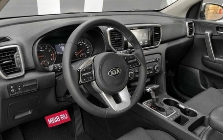 KIA Sportage IV рестайлинг, 2018 год, 2 099 900 рублей, 7 фотография