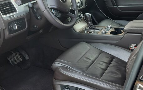 Volkswagen Touareg III, 2018 год, 3 270 000 рублей, 9 фотография