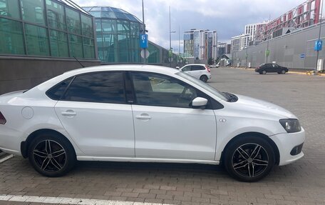 Volkswagen Polo VI (EU Market), 2015 год, 650 000 рублей, 6 фотография