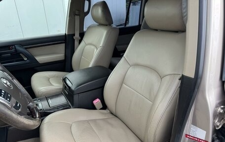 Toyota Land Cruiser 200, 2010 год, 3 737 371 рублей, 11 фотография