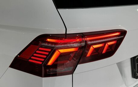 Volkswagen Tiguan II, 2021 год, 3 750 000 рублей, 22 фотография