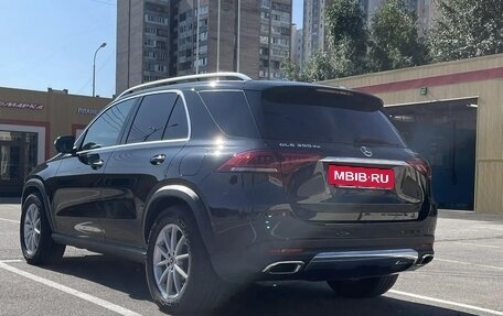 Mercedes-Benz GLE, 2022 год, 8 100 000 рублей, 2 фотография