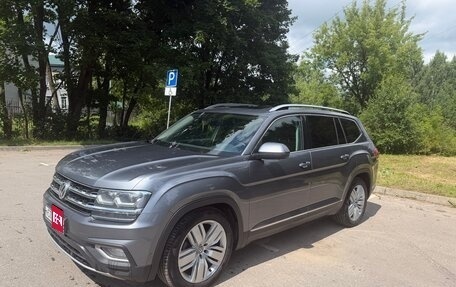 Volkswagen Teramont I, 2018 год, 2 900 000 рублей, 1 фотография
