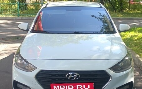 Hyundai Solaris II рестайлинг, 2019 год, 950 000 рублей, 1 фотография