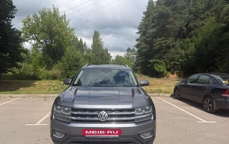 Volkswagen Teramont I, 2018 год, 2 900 000 рублей, 2 фотография