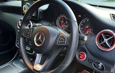 Mercedes-Benz A-Класс, 2017 год, 1 576 000 рублей, 21 фотография