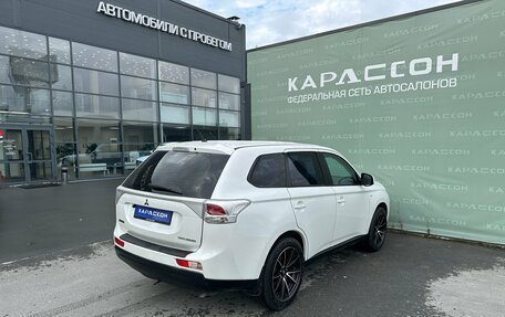 Mitsubishi Outlander III рестайлинг 3, 2013 год, 1 247 000 рублей, 2 фотография