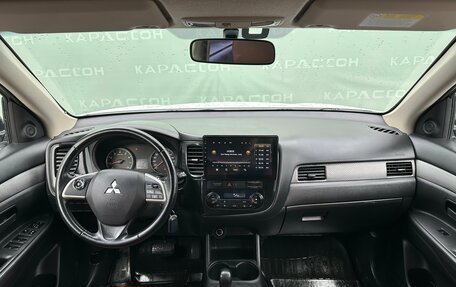 Mitsubishi Outlander III рестайлинг 3, 2013 год, 1 247 000 рублей, 6 фотография