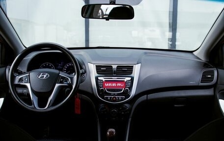 Hyundai Solaris II рестайлинг, 2011 год, 675 000 рублей, 16 фотография