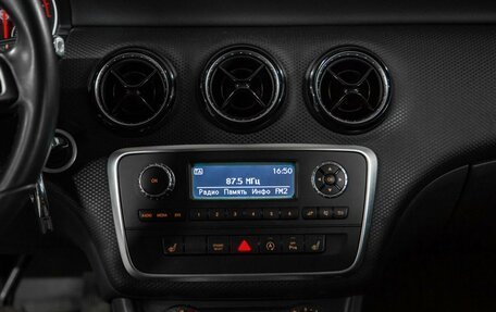 Mercedes-Benz A-Класс, 2016 год, 1 550 000 рублей, 16 фотография