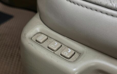 Toyota Avalon, 2001 год, 850 000 рублей, 23 фотография