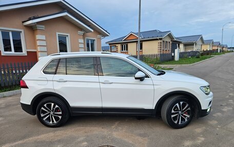 Volkswagen Tiguan II, 2019 год, 2 850 000 рублей, 4 фотография
