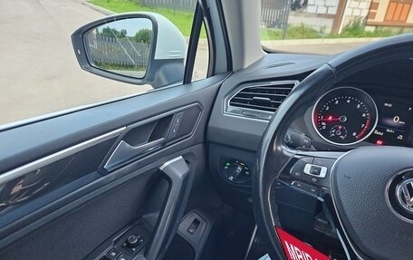 Volkswagen Tiguan II, 2019 год, 2 850 000 рублей, 15 фотография