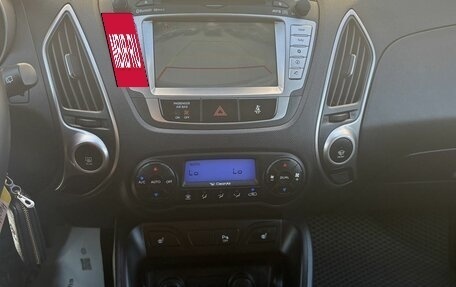 Hyundai ix35 I рестайлинг, 2013 год, 1 300 000 рублей, 12 фотография