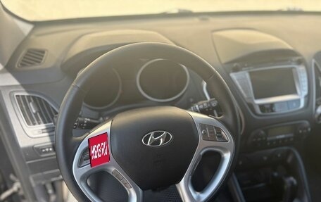 Hyundai ix35 I рестайлинг, 2013 год, 1 300 000 рублей, 9 фотография