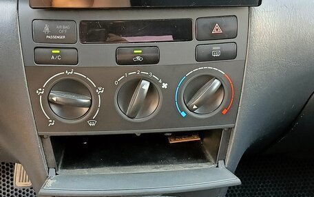 Toyota Corolla, 2006 год, 620 000 рублей, 2 фотография