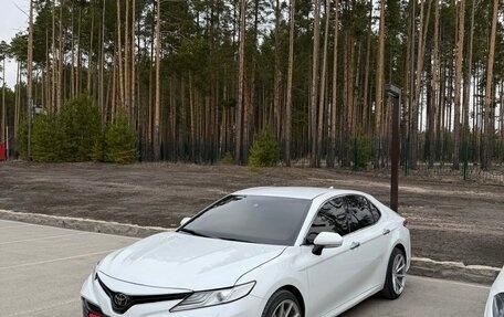 Toyota Camry, 2019 год, 2 900 000 рублей, 1 фотография