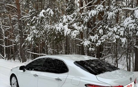 Toyota Camry, 2019 год, 2 900 000 рублей, 5 фотография
