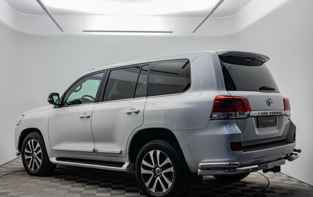 Toyota Land Cruiser 200, 2016 год, 5 248 000 рублей, 2 фотография