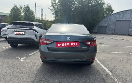 Skoda Superb III рестайлинг, 2018 год, 1 700 000 рублей, 5 фотография