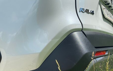 Toyota RAV4, 2021 год, 3 750 000 рублей, 6 фотография