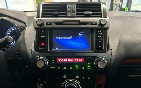 Toyota Land Cruiser Prado 150 рестайлинг 2, 2015 год, 2 799 000 рублей, 12 фотография
