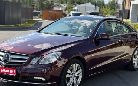 Mercedes-Benz E-Класс, 2010 год, 1 630 000 рублей, 1 фотография