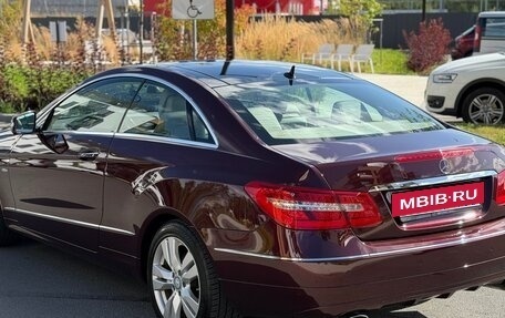 Mercedes-Benz E-Класс, 2010 год, 1 630 000 рублей, 3 фотография