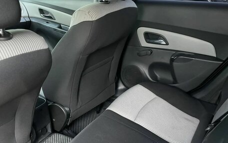 Chevrolet Cruze II, 2011 год, 550 000 рублей, 16 фотография