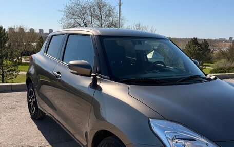Suzuki Swift V, 2022 год, 1 650 000 рублей, 7 фотография