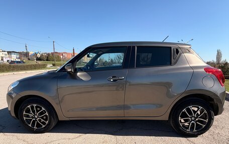 Suzuki Swift V, 2022 год, 1 650 000 рублей, 10 фотография