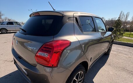 Suzuki Swift V, 2022 год, 1 650 000 рублей, 12 фотография