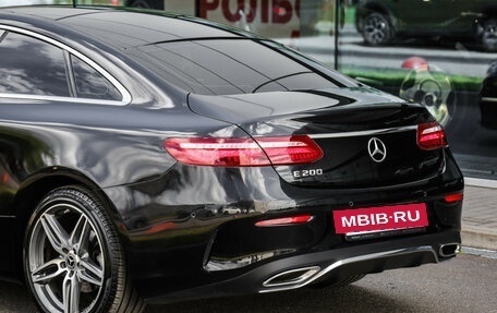 Mercedes-Benz E-Класс, 2017 год, 3 600 000 рублей, 12 фотография