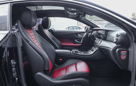 Mercedes-Benz E-Класс, 2017 год, 3 600 000 рублей, 30 фотография
