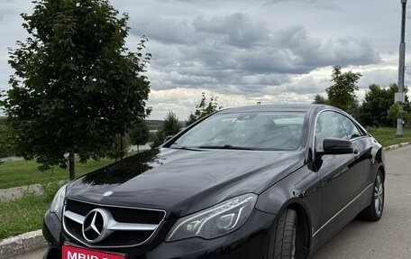 Mercedes-Benz E-Класс, 2013 год, 2 100 000 рублей, 1 фотография