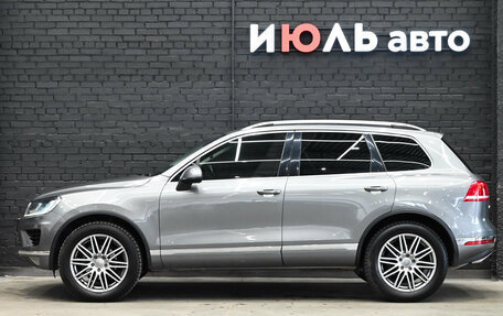 Volkswagen Touareg III, 2015 год, 2 800 000 рублей, 8 фотография