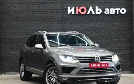 Volkswagen Touareg III, 2015 год, 2 800 000 рублей, 3 фотография
