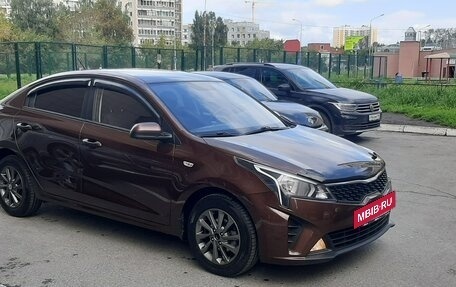KIA Rio IV, 2022 год, 1 800 000 рублей, 2 фотография