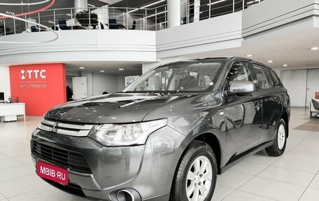 Mitsubishi Outlander III рестайлинг 3, 2014 год, 1 550 000 рублей, 5 фотография