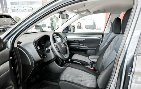 Mitsubishi Outlander III рестайлинг 3, 2014 год, 1 550 000 рублей, 20 фотография