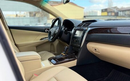 Toyota Camry, 2015 год, 2 090 000 рублей, 5 фотография